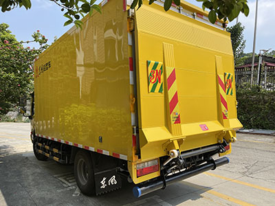解決冷藏車尾板間距問題，確保貨物安全