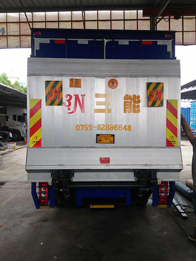 尾板合規(guī)操作指南，確保您的貨車安全與高效運輸
